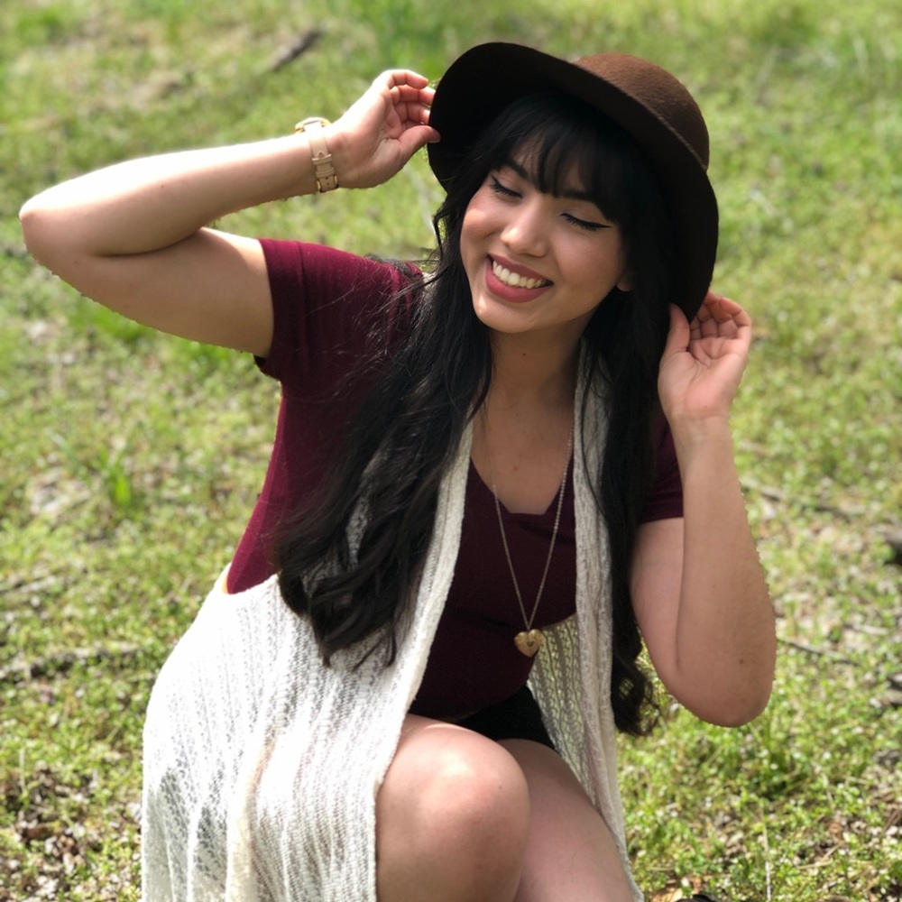 Meet your Posher, Kassandra